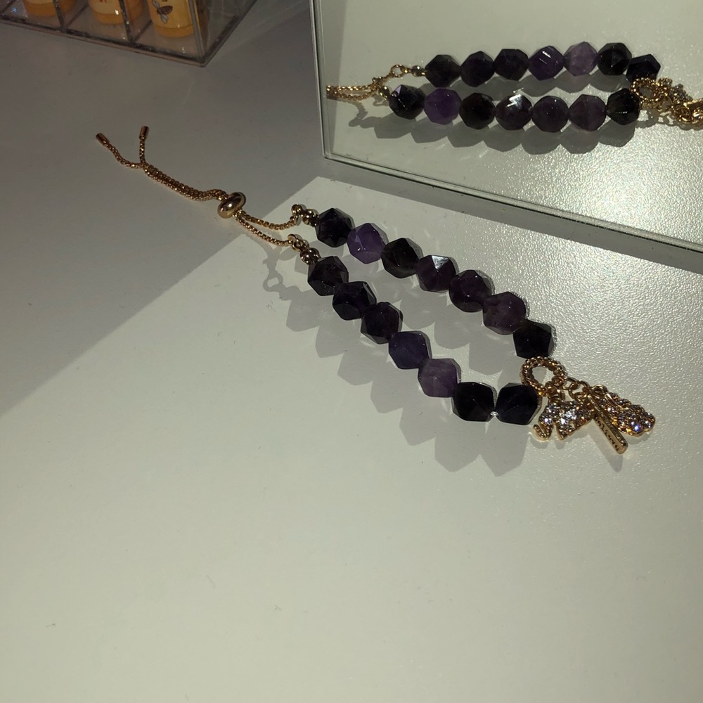 Purple and gold bracelet. So cute!